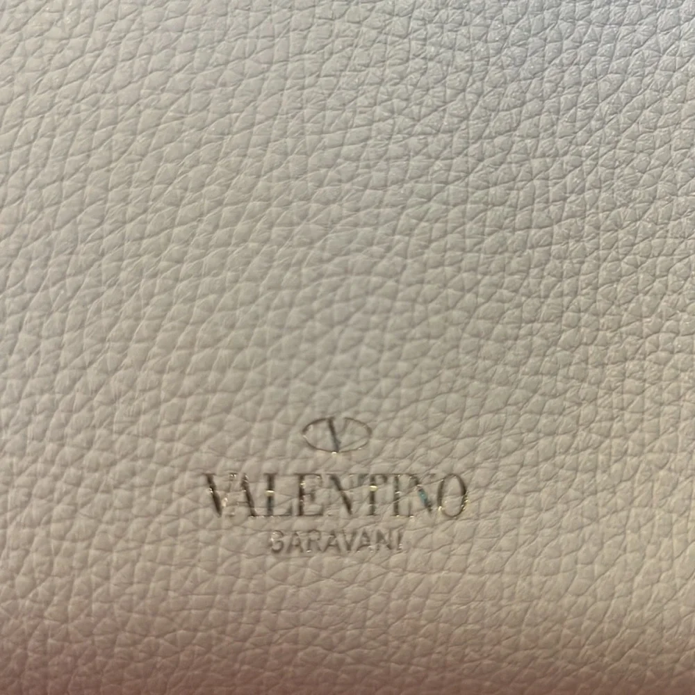 Valentino Garavani Rockstud Crossbody Shoulder Bag Pebble Calf Leather Ivory - Picture 16 of 17